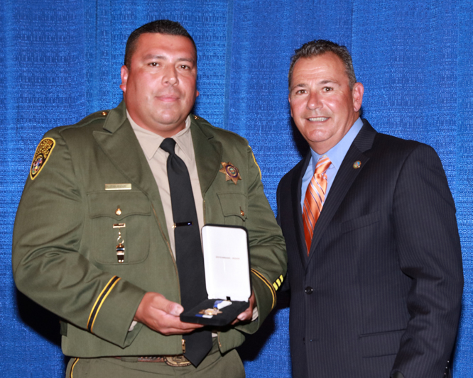 Gold Star recipient Jesus Blandon, Correctional Officer at California Health Care Facility, 2016, with Secretary Kernan.