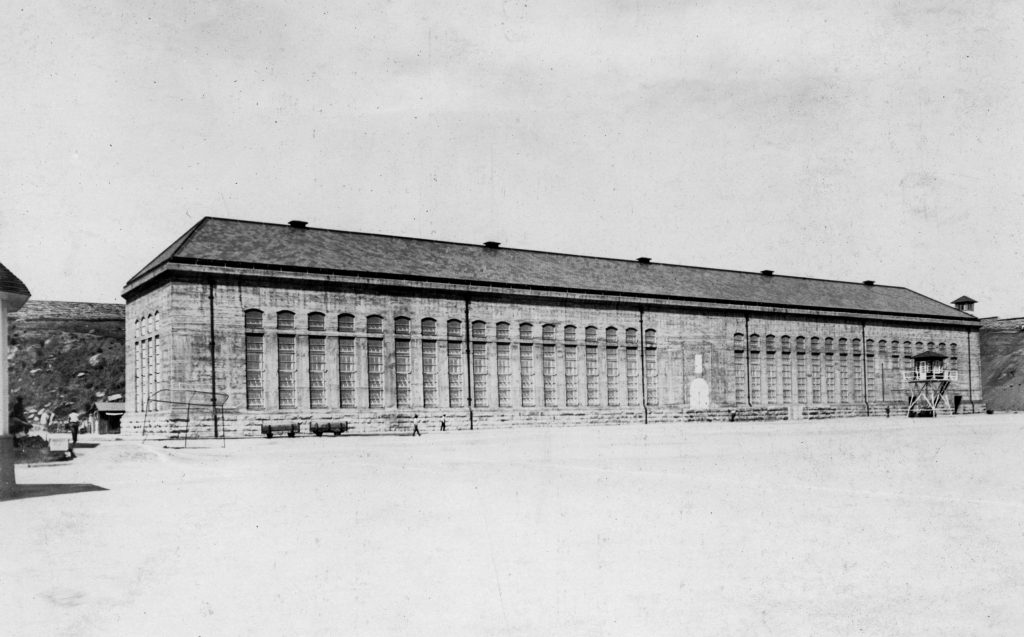 Long stone building at Folsom Prison in 1921.