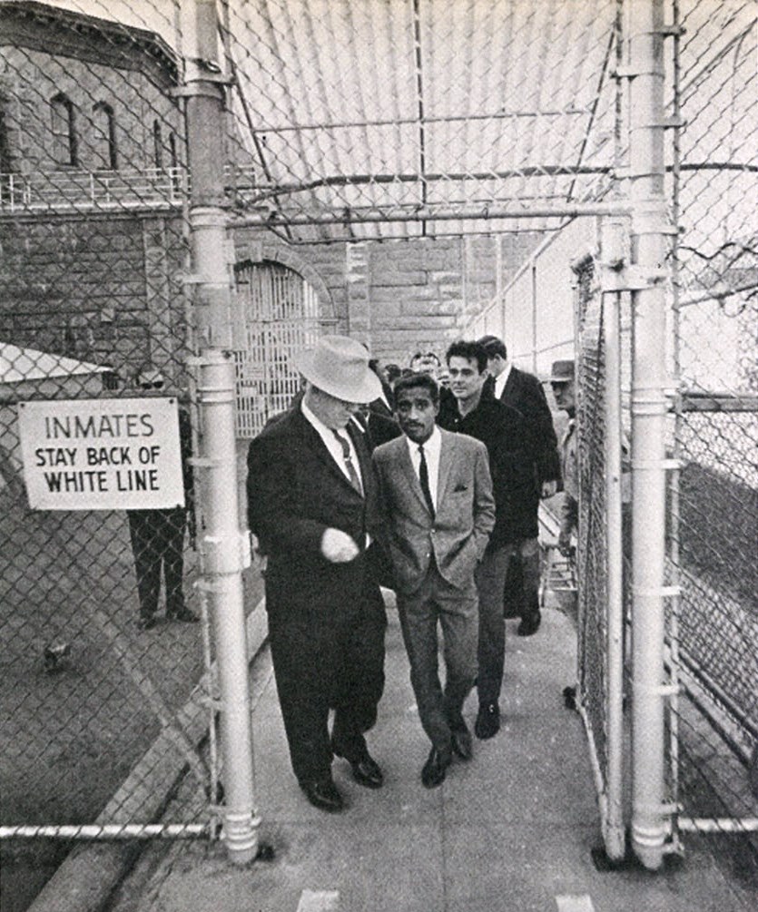 Sammy Davis Jr and warden tour prison