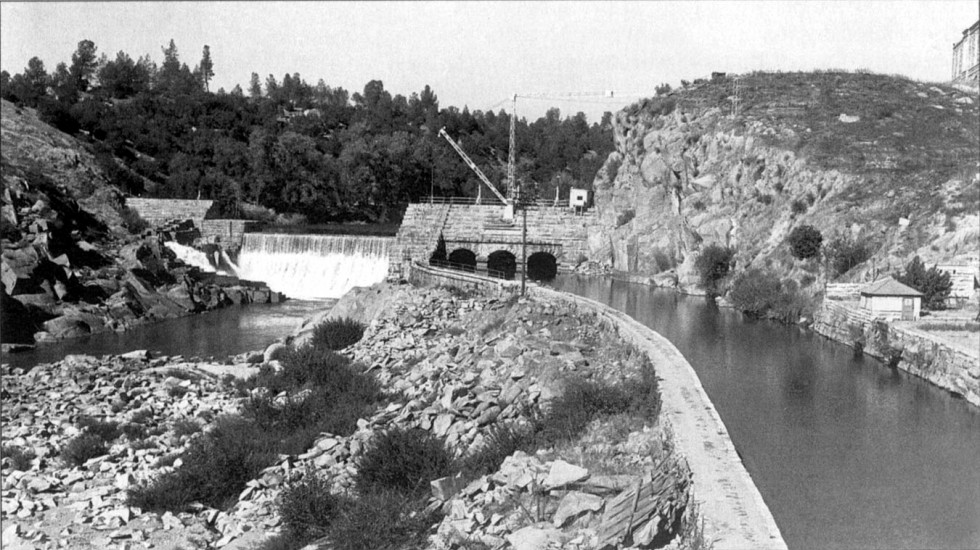 Dam and canal at Folsom prison.