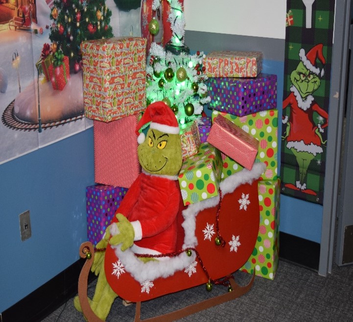 A decorating contest with the Grinch.