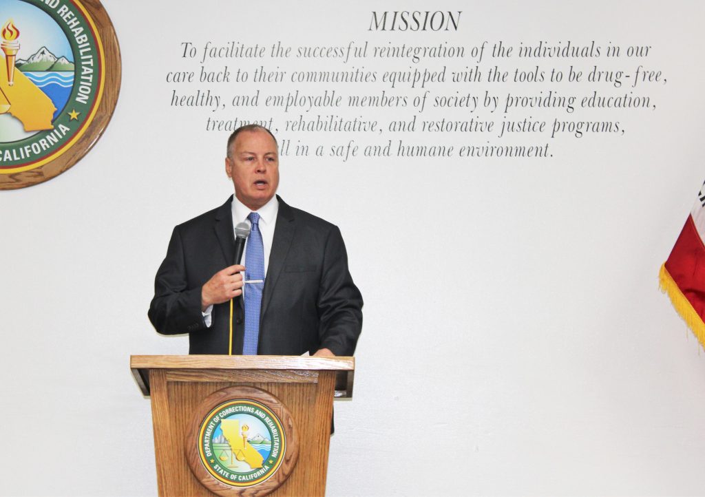 A staff member speaking at Centinela prison.