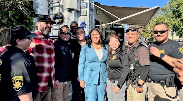 San Francisco parole unit with San Francisco Mayor Breed during National Night Out.