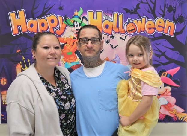 Photos for Halloween family visiting.