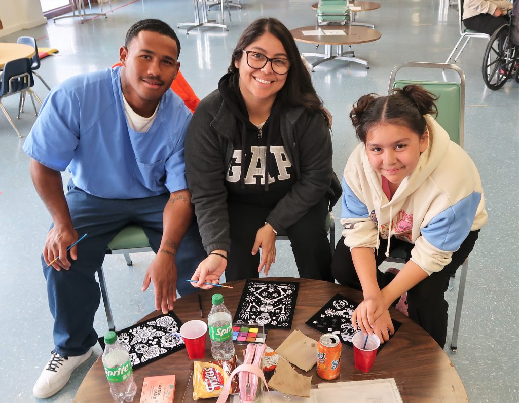 Crafts and treats for families during Halloween visiting at High Desert. 