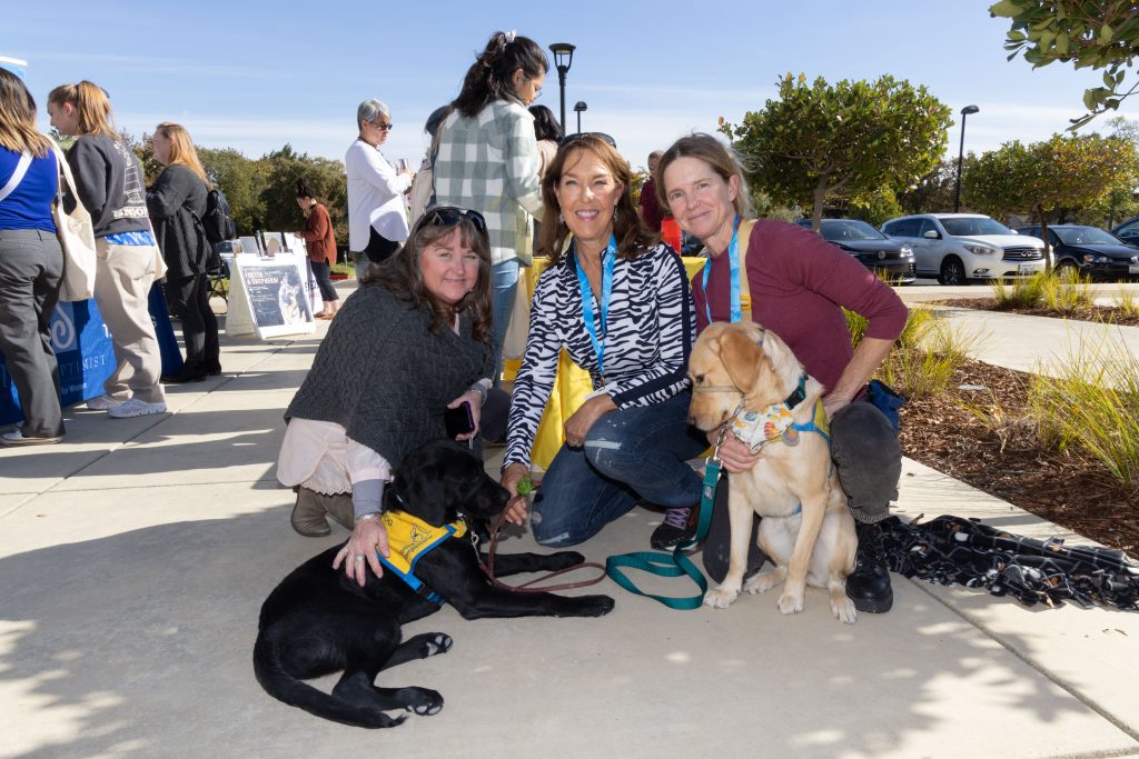 Canine Companions group photo.