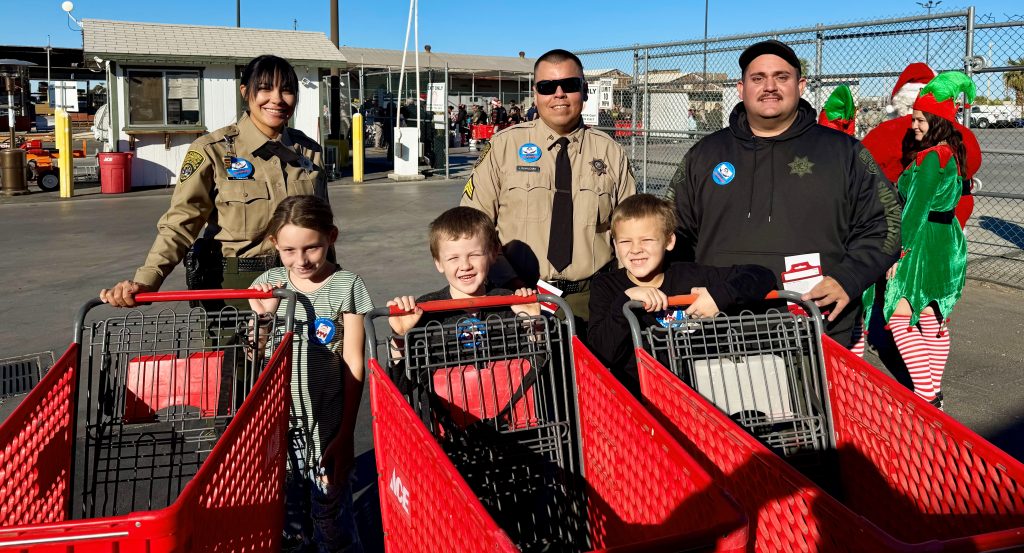 Civil Servants for Santa group with kids.