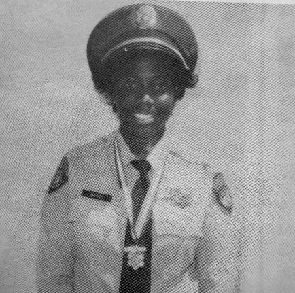 Gina Banks, correctional officer, was the first woman to receive the Medal of Valor in 1988.