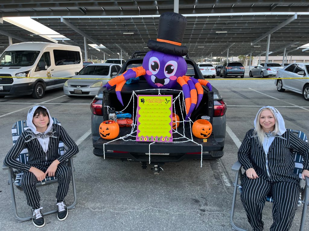 Staff with a decorated trunk.