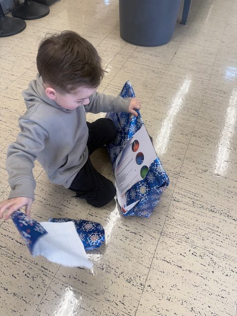 Opening presented at CCI Christmas visiting.