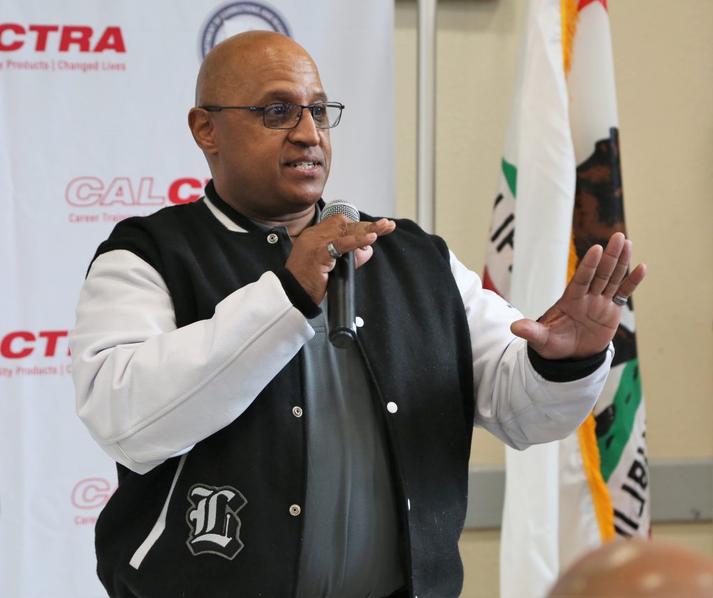 Louis Frazier speaks during the CALCTRA graduation at FSP.