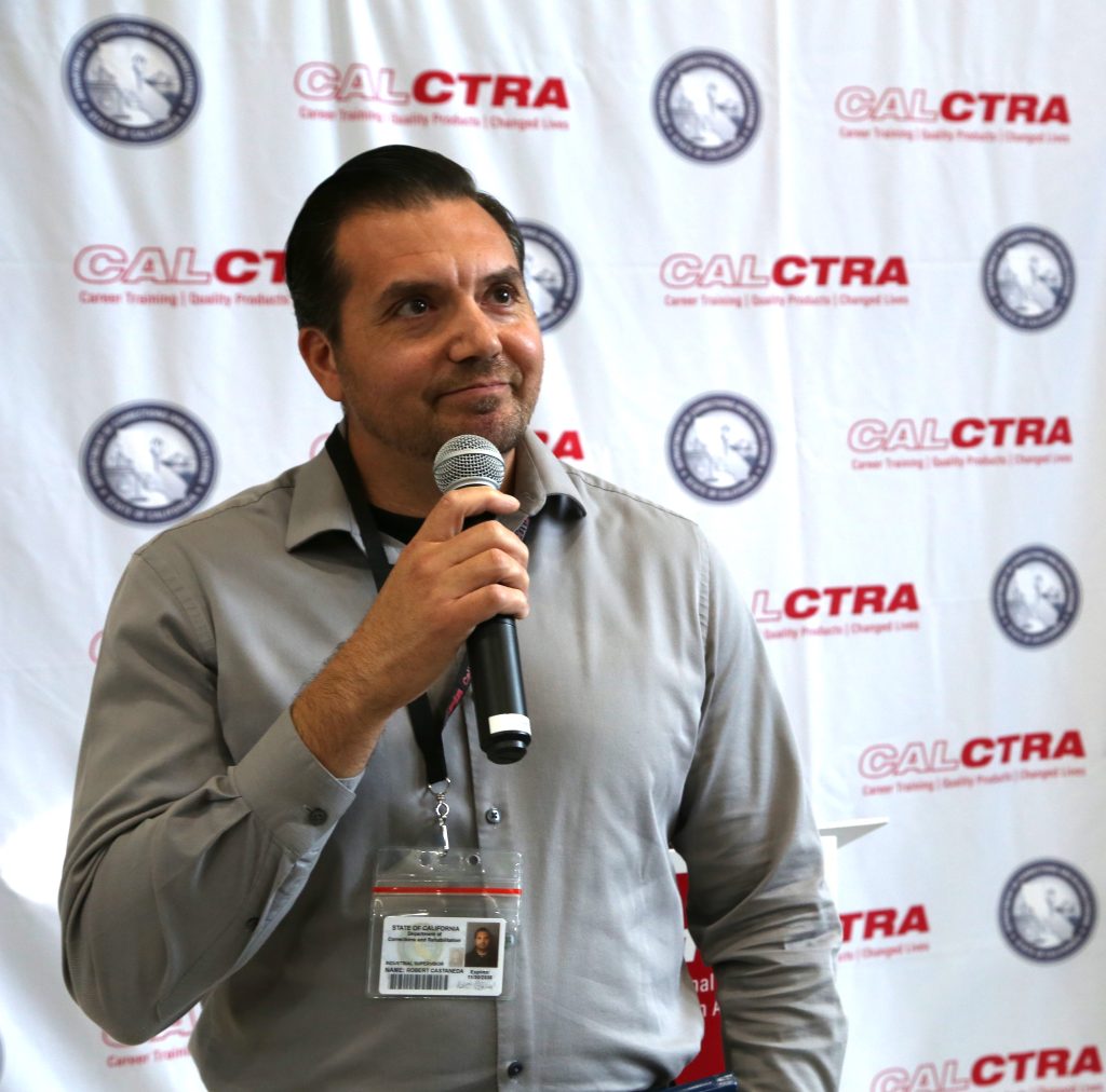 Robert Castaneda speaks during the CALCTRA graduation.