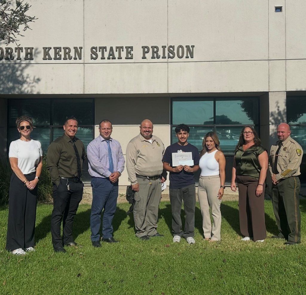 NKSP Non-Profit (DELA) recently hosted its inaugural DELA School Scholarship ceremony.
