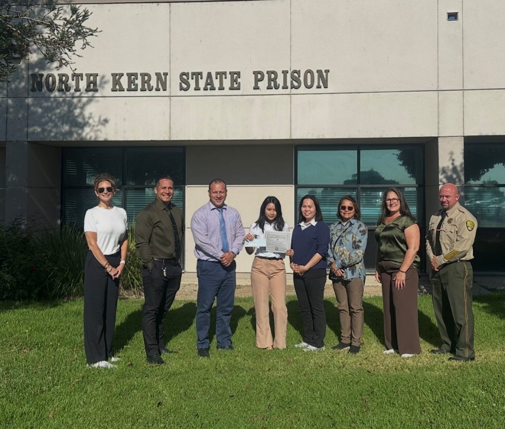 NKSP Non-Profit (DELA) recently hosted its inaugural DELA School Scholarship ceremony.