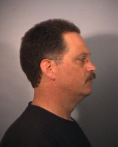 Side mugshot image of Terry Grant Hickson