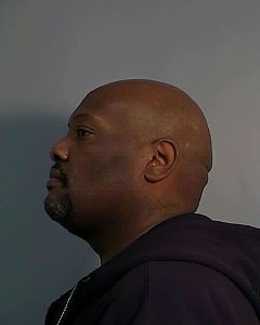 Side mugshot image of Cleveland Lamar Dixon